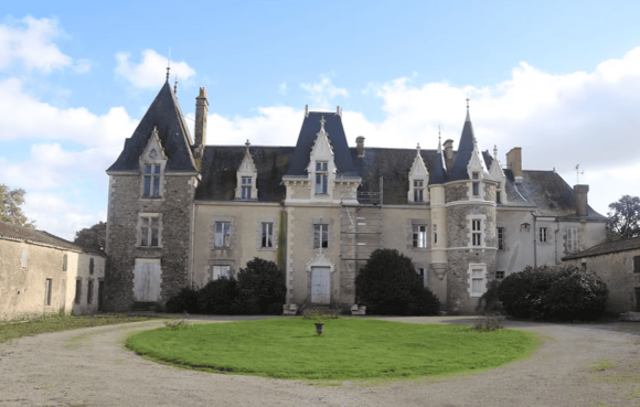 Vue extérieure du château